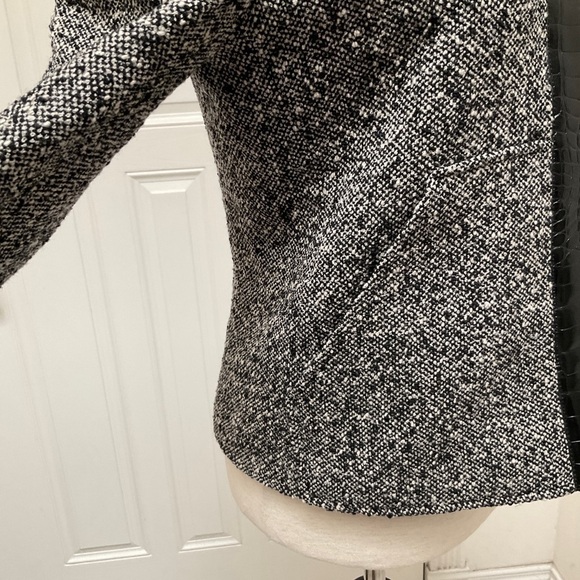 MaxMara Tweed Leather Trim Wool Jacket Size 4 - Picture 6 of 16